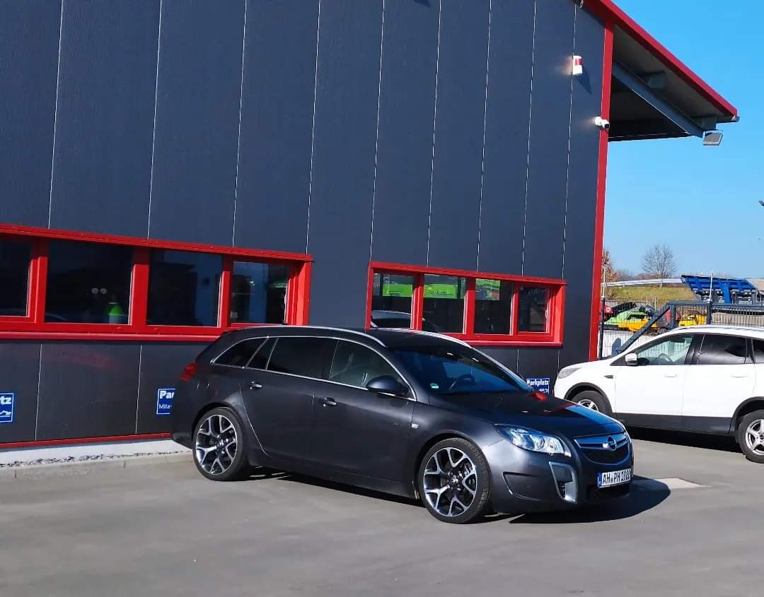 Opel Insignia OPC